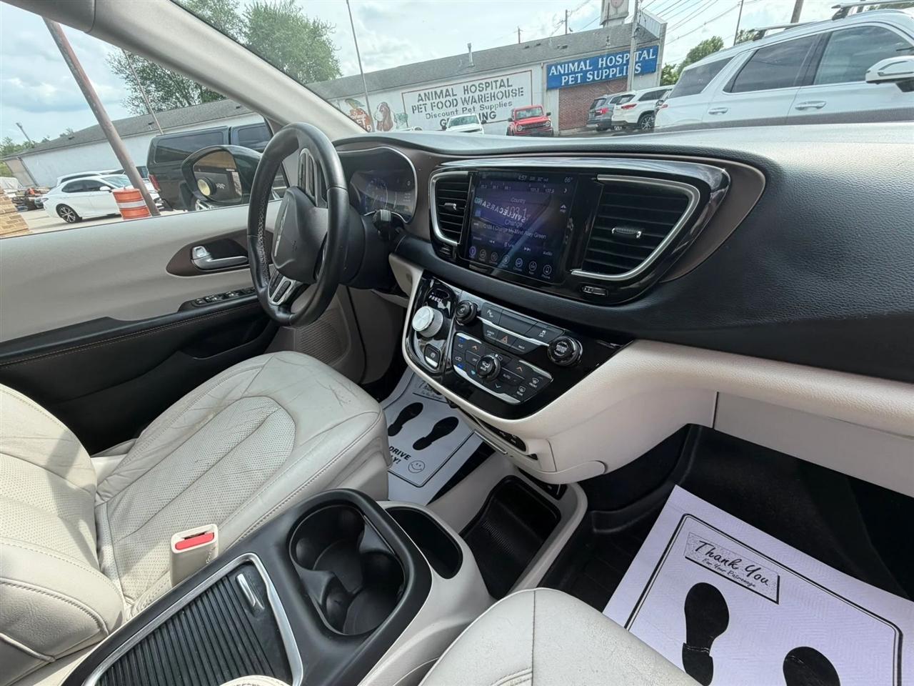 Chrysler Pacifica Touring-L Plus FWD 2017