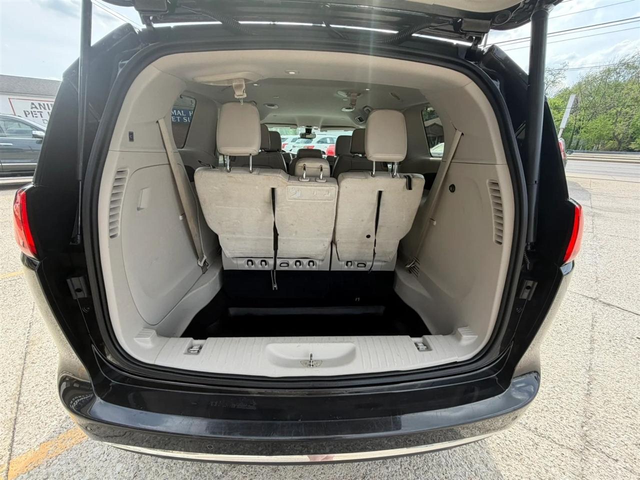 Chrysler Pacifica Touring-L Plus FWD 2017