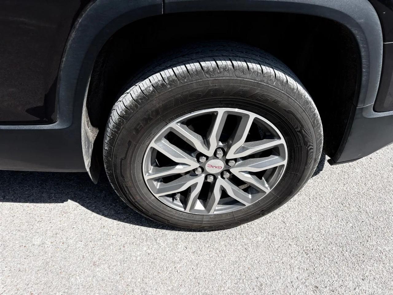 GMC Acadia FWD 4dr SLE w/SLE-2 2017