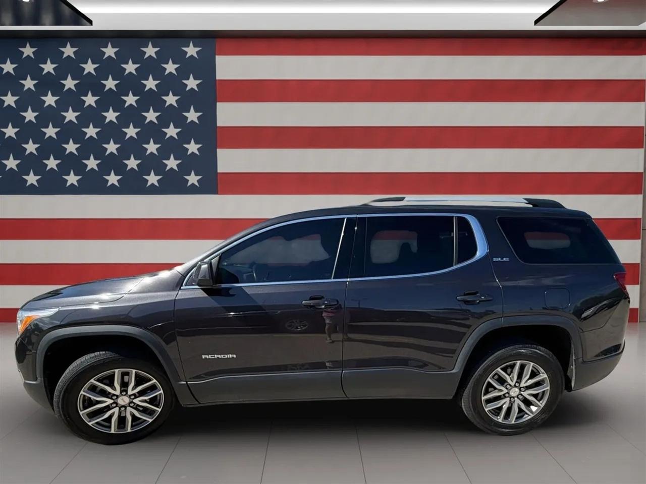 GMC Acadia FWD 4dr SLE w/SLE-2 2017