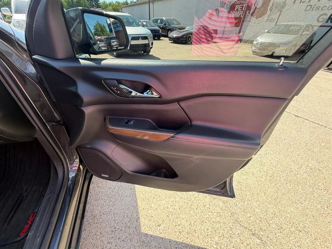 GMC Acadia FWD 4dr SLE w/SLE-2 2017