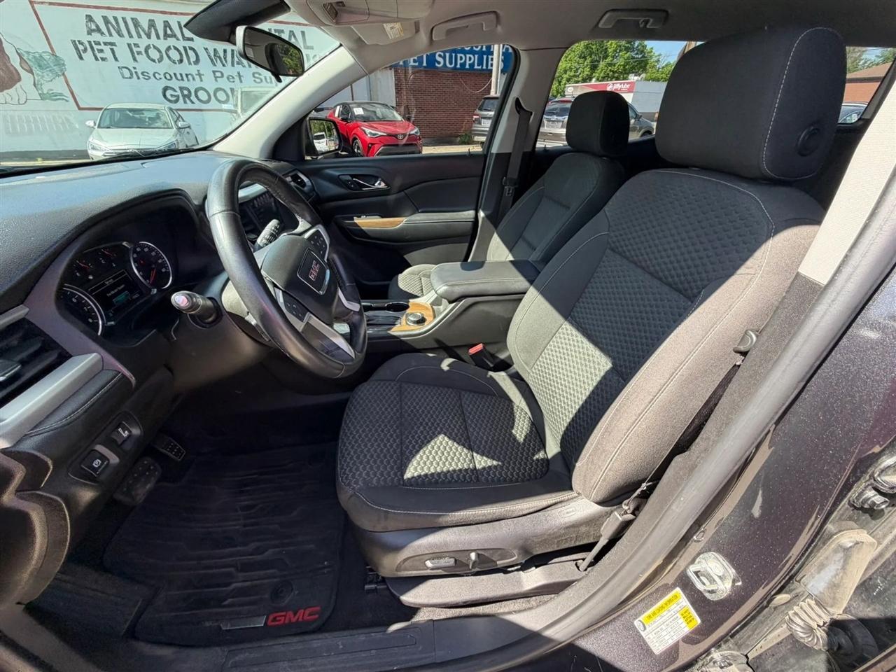 GMC Acadia FWD 4dr SLE w/SLE-2 2017