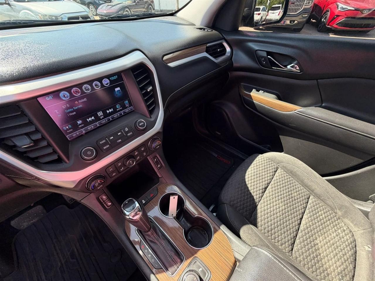 GMC Acadia FWD 4dr SLE w/SLE-2 2017