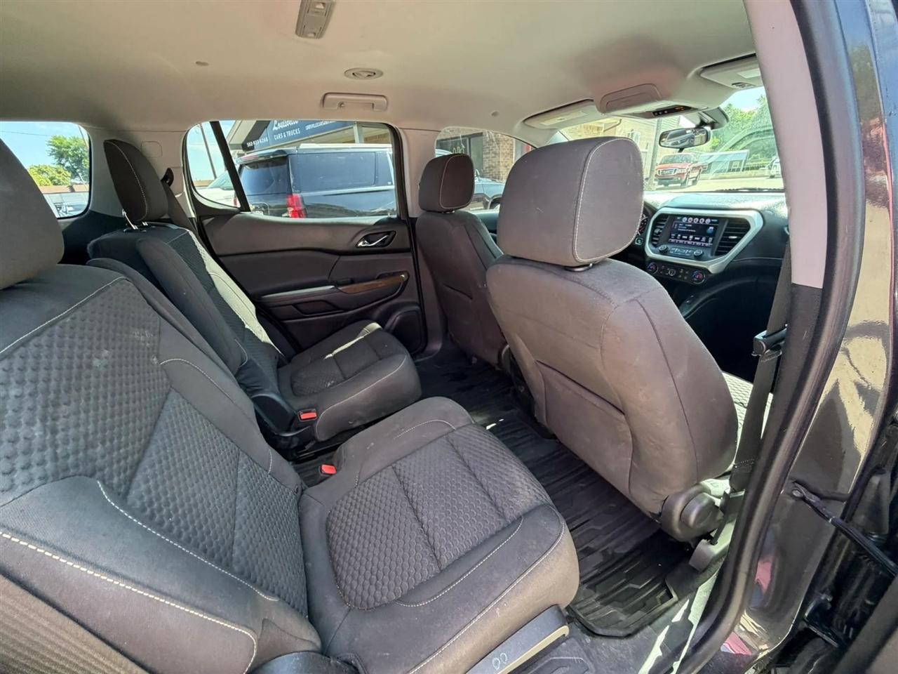 GMC Acadia FWD 4dr SLE w/SLE-2 2017