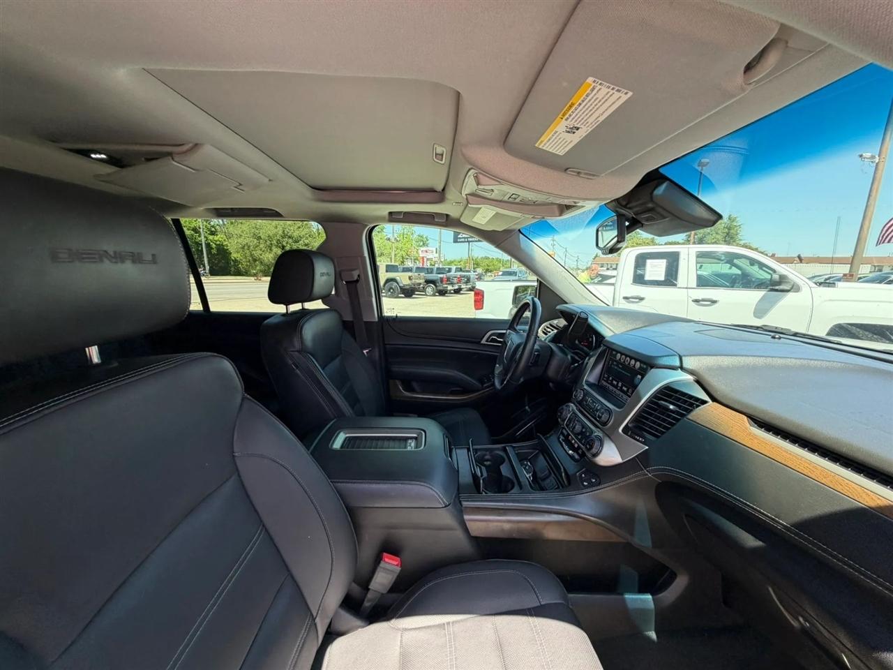 GMC Yukon XL 2WD 4dr Denali 2018