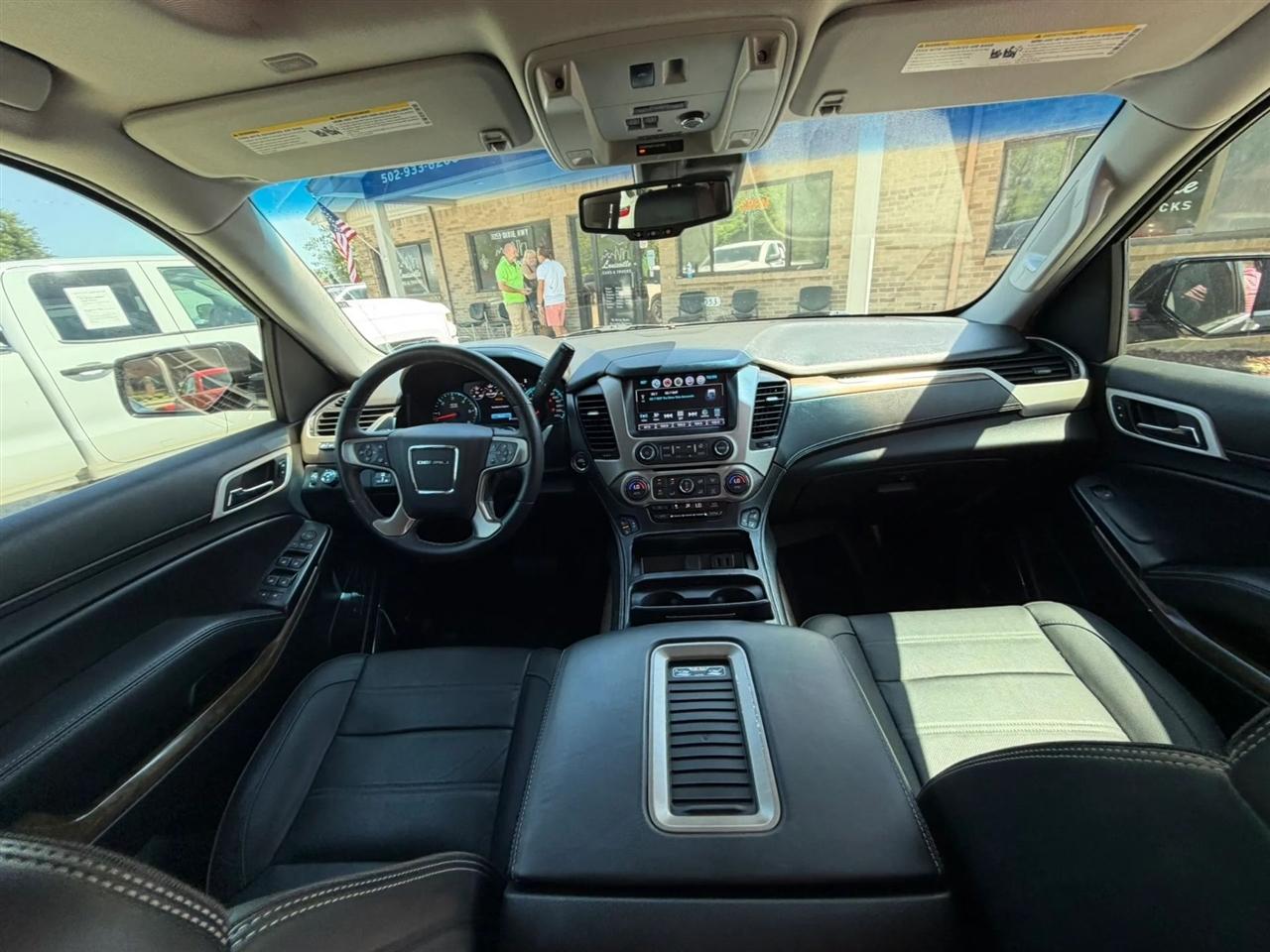 GMC Yukon XL 2WD 4dr Denali 2018