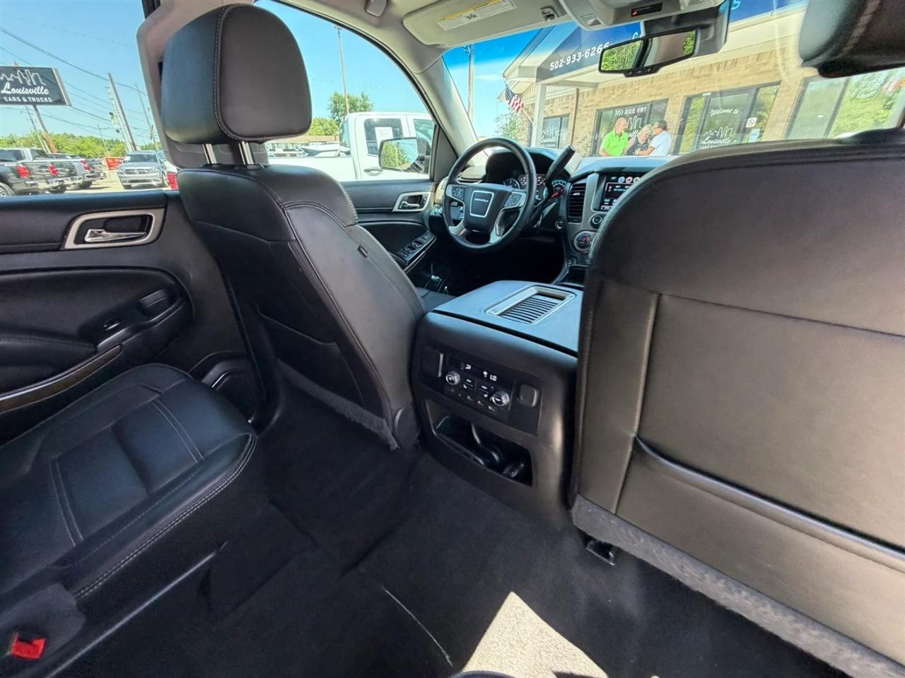 GMC Yukon XL 2WD 4dr Denali 2018