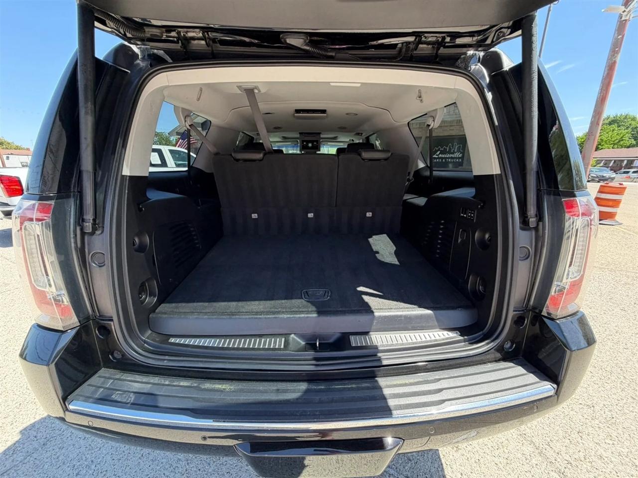 GMC Yukon XL 2WD 4dr Denali 2018