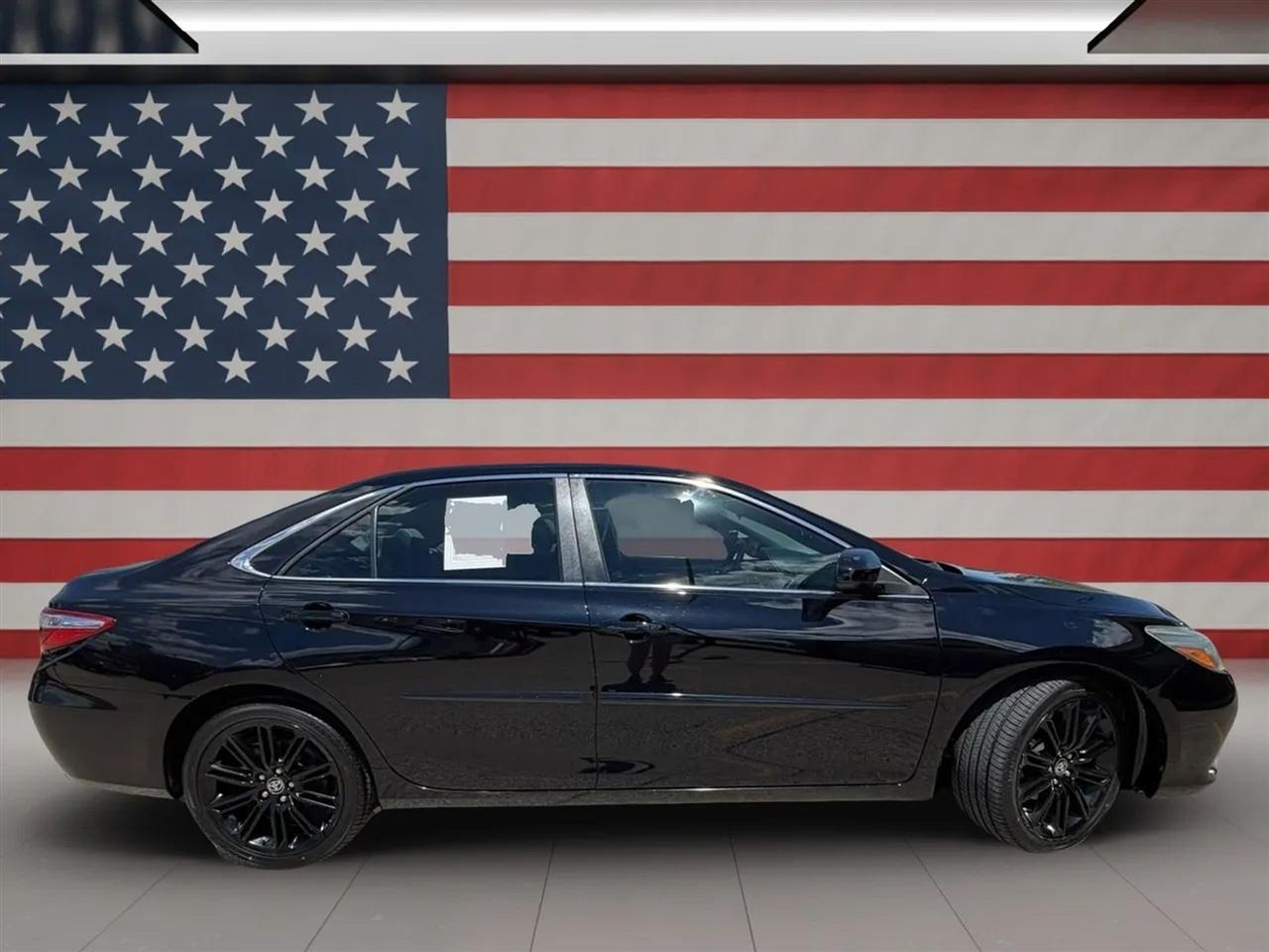 Toyota Camry 4dr Sdn I4 Auto SE w/Special Edition Pkg (Natl) 2016