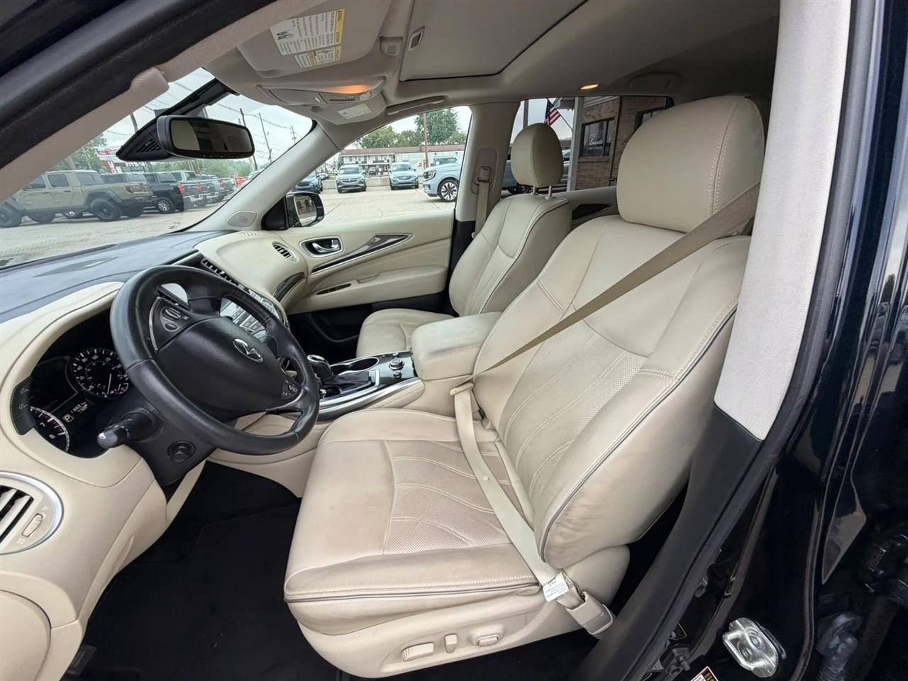 Infiniti QX60 2019.5 LUXE FWD 2019