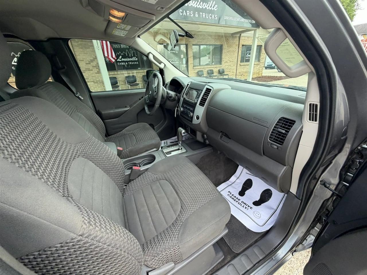 Nissan Frontier 2WD King Cab V6 Auto SV 2016