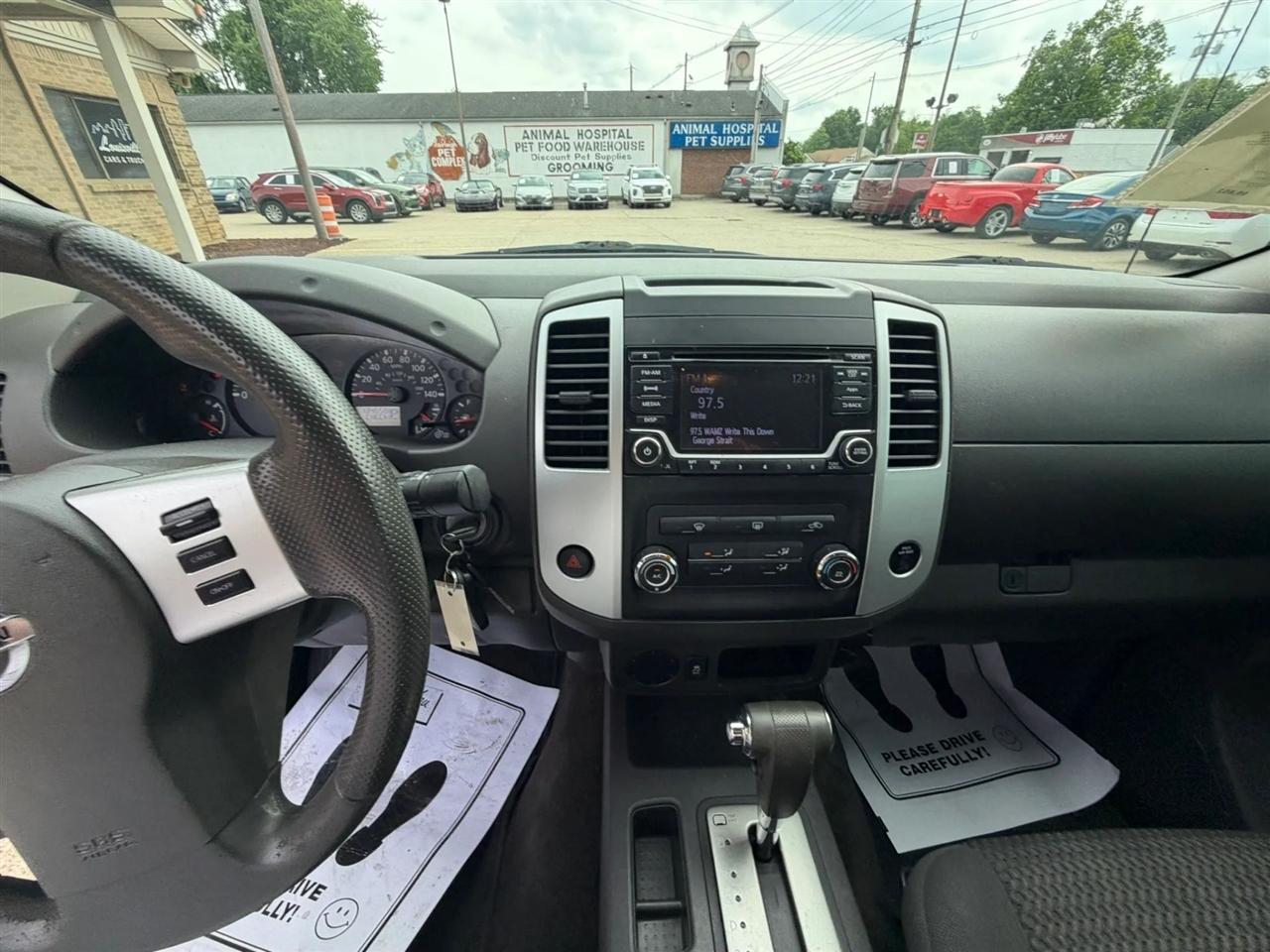 Nissan Frontier 2WD King Cab V6 Auto SV 2016