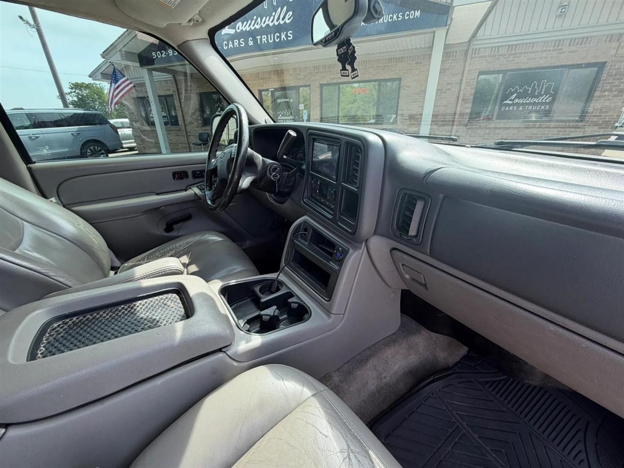 Chevrolet Tahoe 4dr 1500 4WD LT 2005