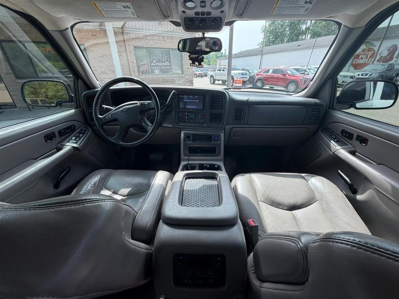 Chevrolet Tahoe 4dr 1500 4WD LT 2005