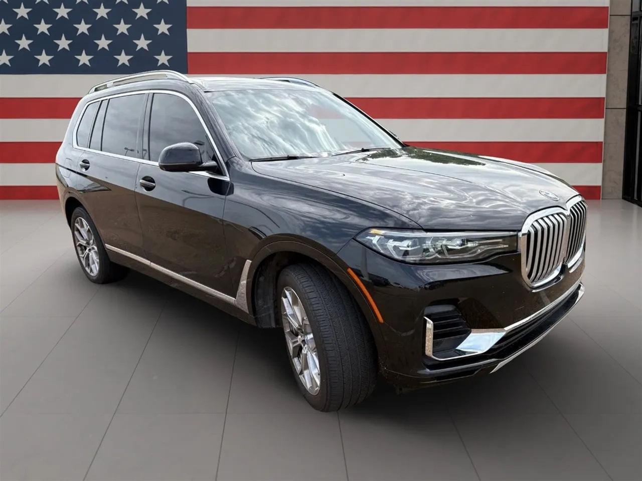 BMW X7 xDrive40i Sports Activity Vehicle 2021