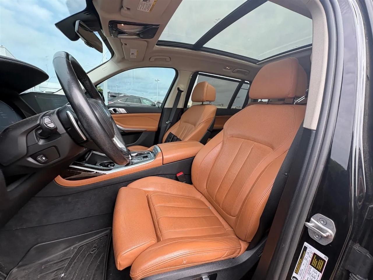 BMW X7 xDrive40i Sports Activity Vehicle 2021