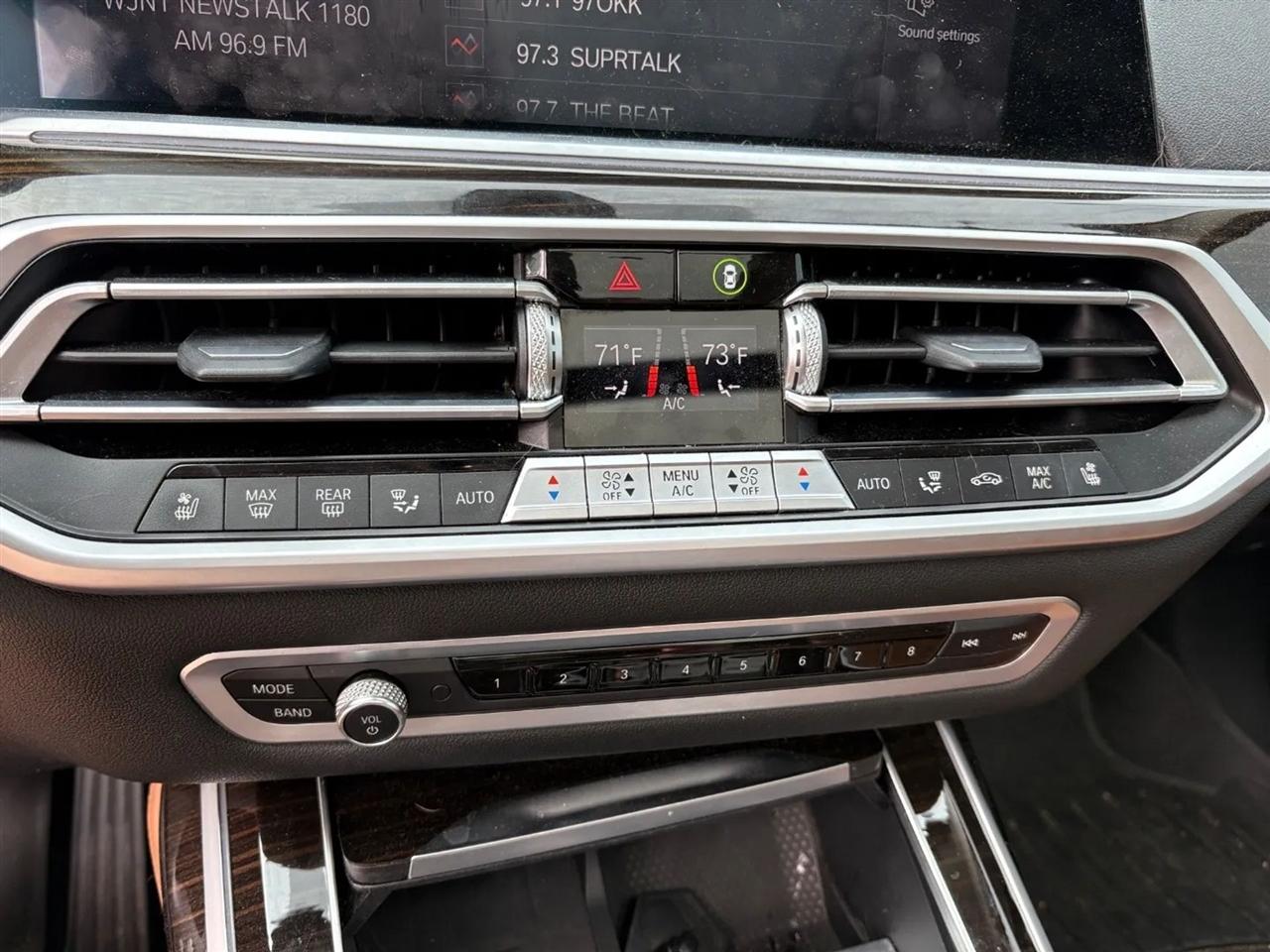 BMW X7 xDrive40i Sports Activity Vehicle 2021