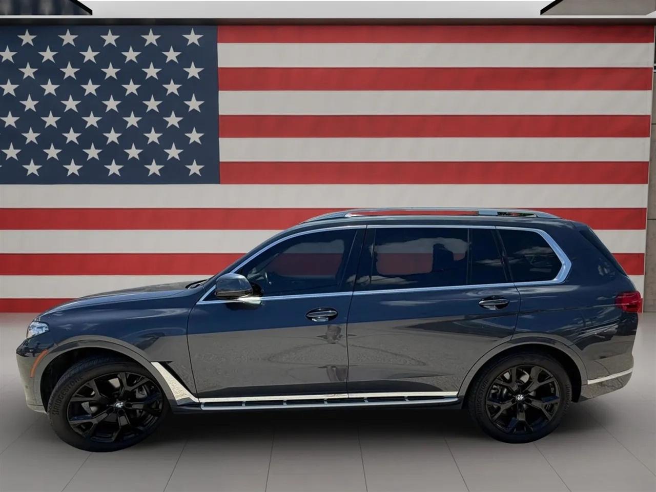BMW X7 xDrive40i Sports Activity Vehicle 2020