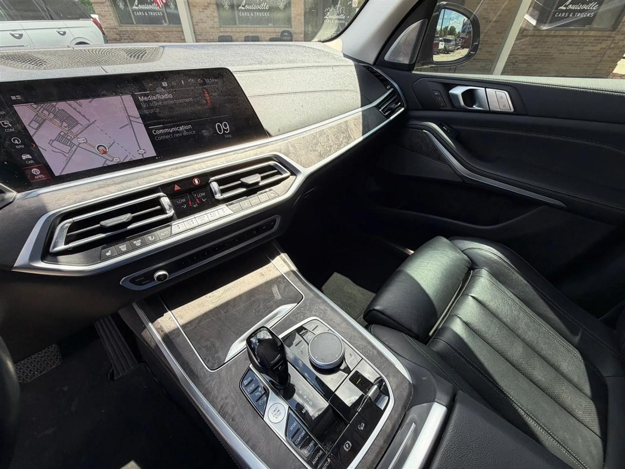 BMW X7 xDrive40i Sports Activity Vehicle 2020
