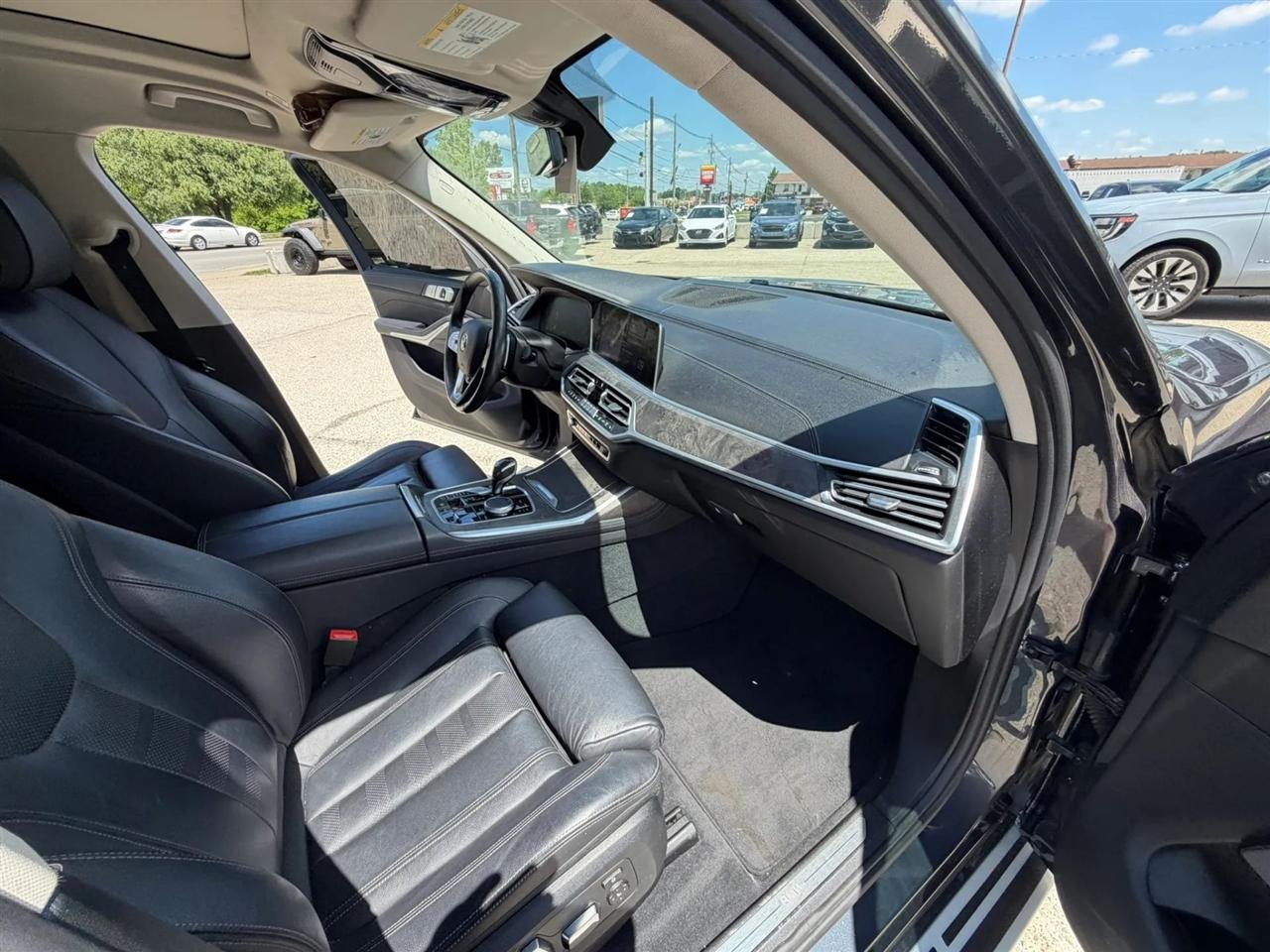 BMW X7 xDrive40i Sports Activity Vehicle 2020