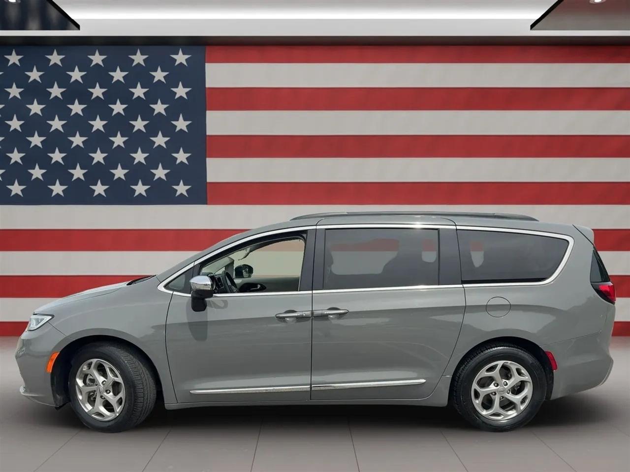 Chrysler Pacifica Limited FWD 2023