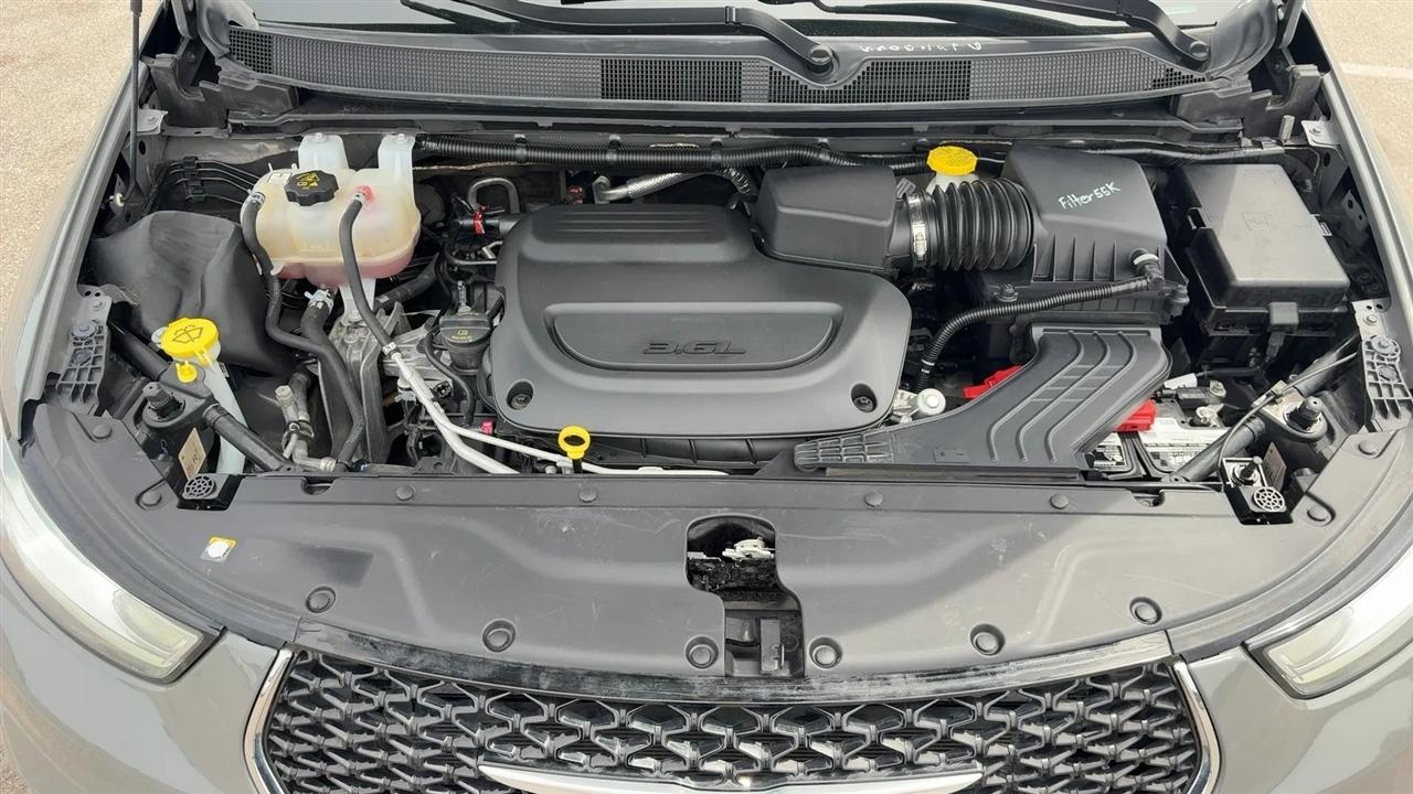 Chrysler Pacifica Limited FWD 2023