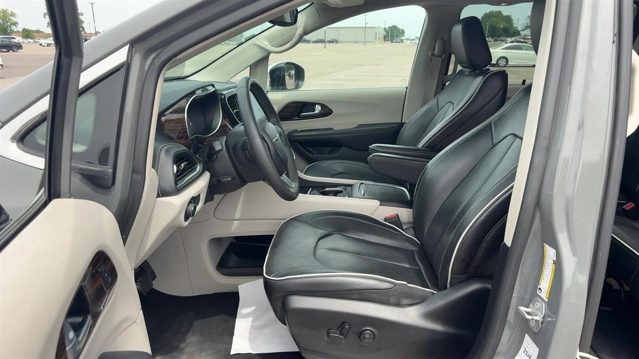 Chrysler Pacifica Limited FWD 2023