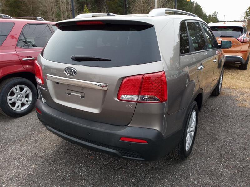 Kia Sorento EX 2WD 2011 Kia Sorento EX 2WD 2011