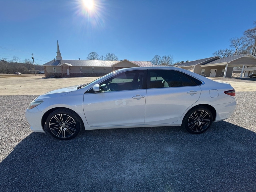 Toyota Camry SE 2016
