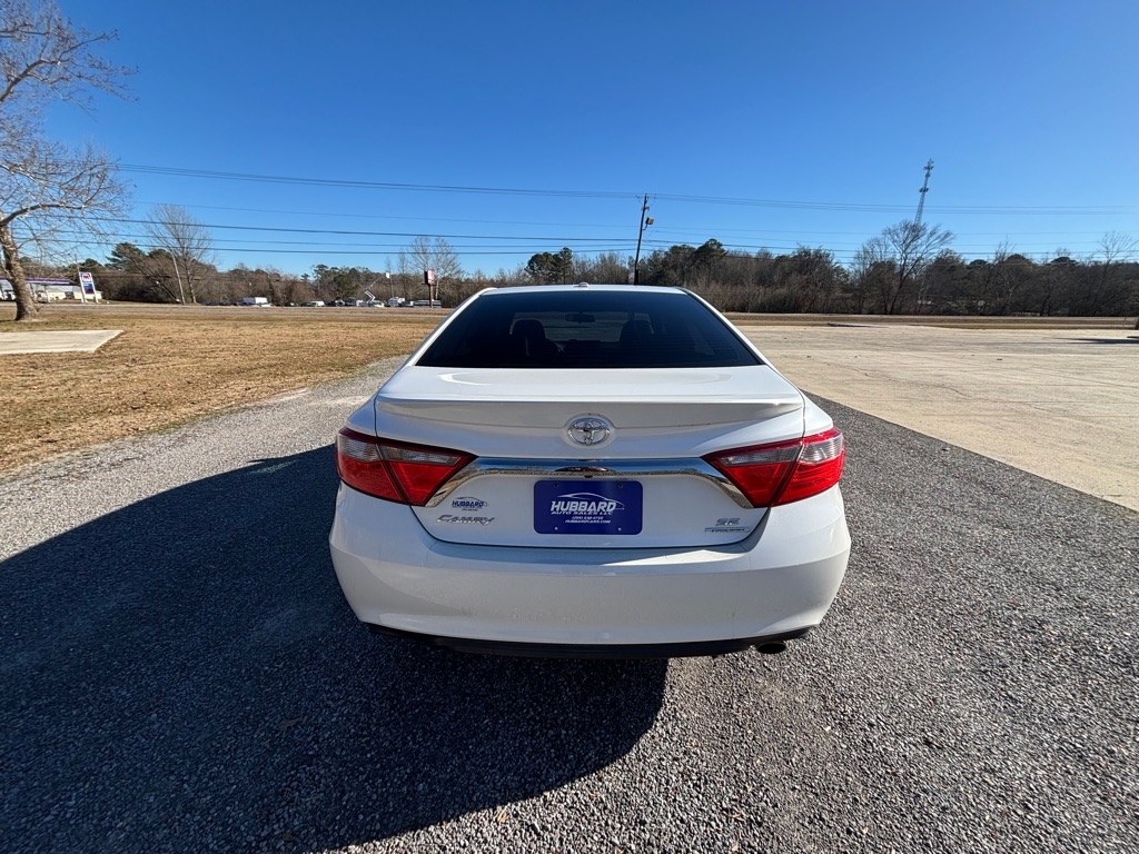 Toyota Camry SE 2016