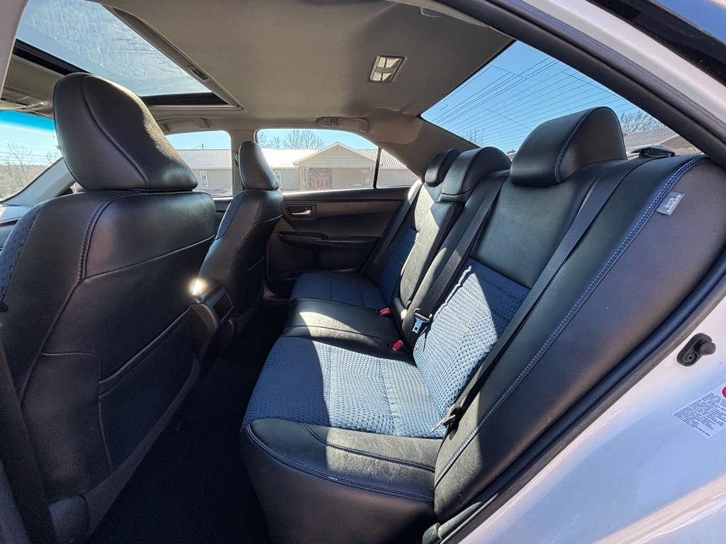 Toyota Camry SE 2016