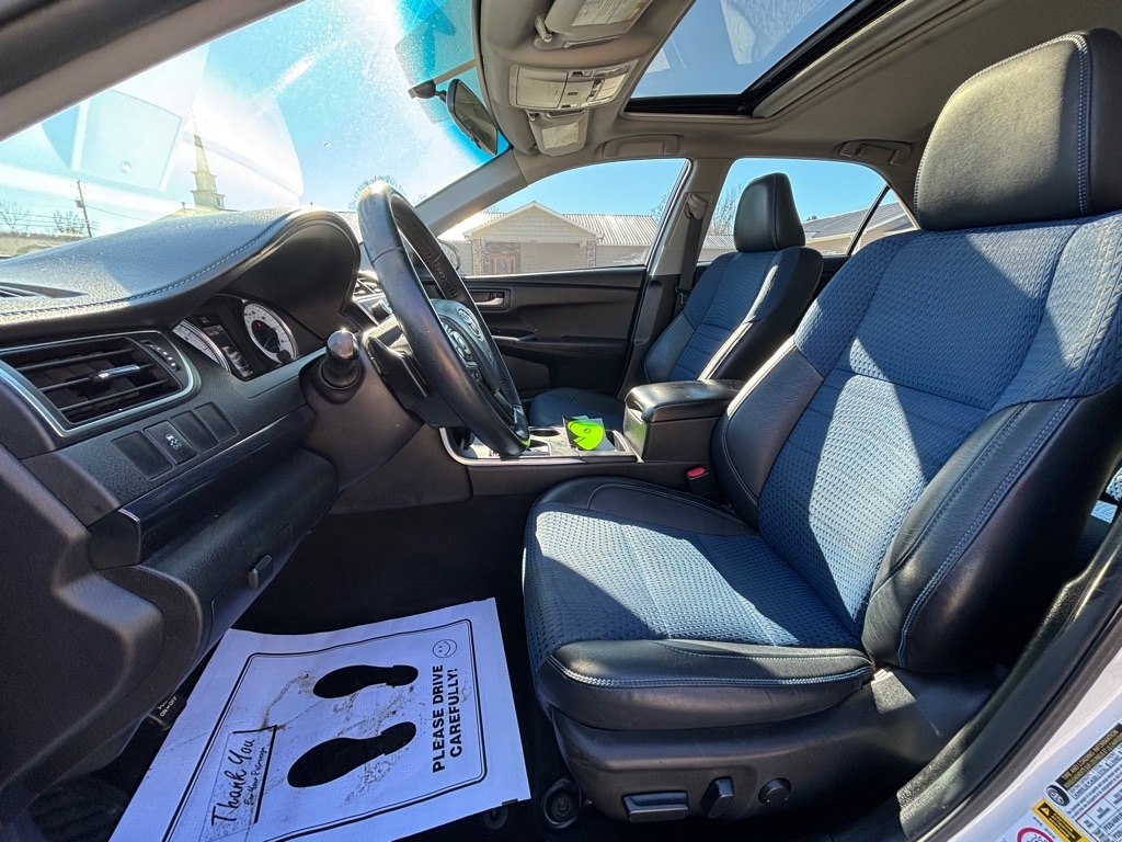 Toyota Camry SE 2016