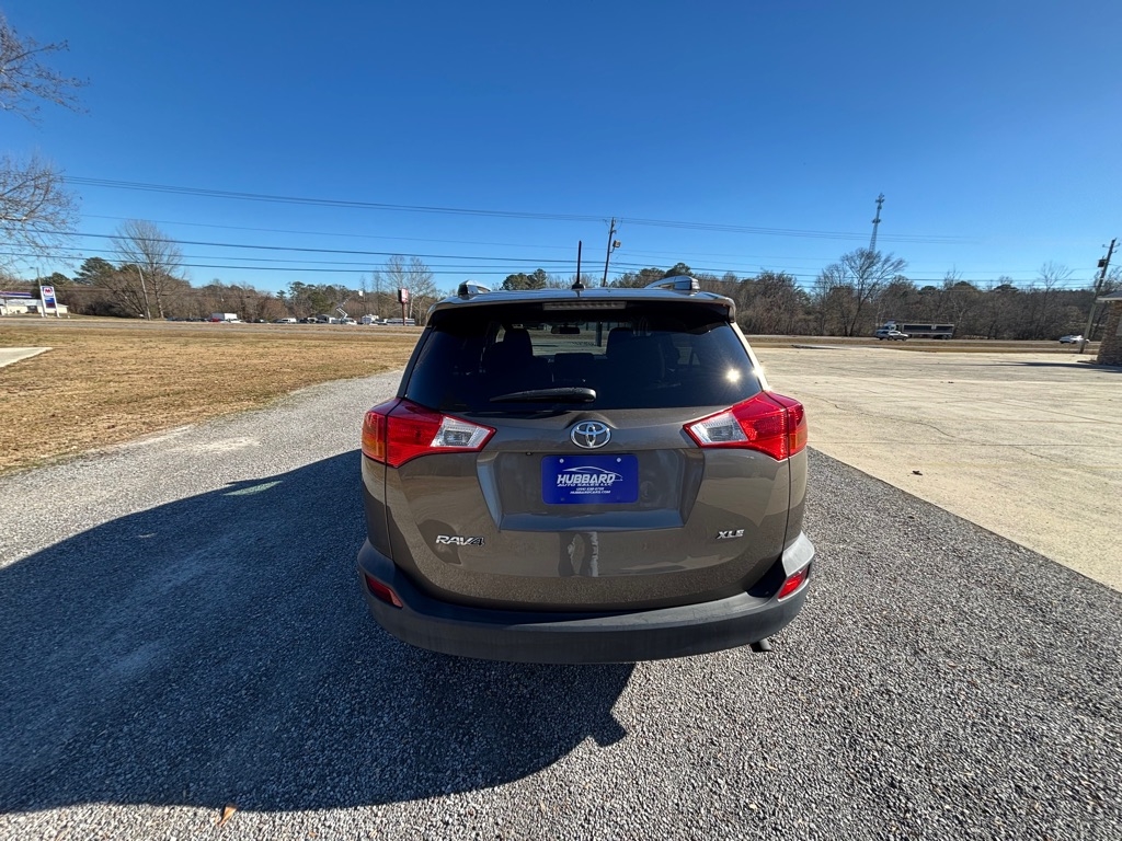 Toyota RAV4 XLE FWD 2015