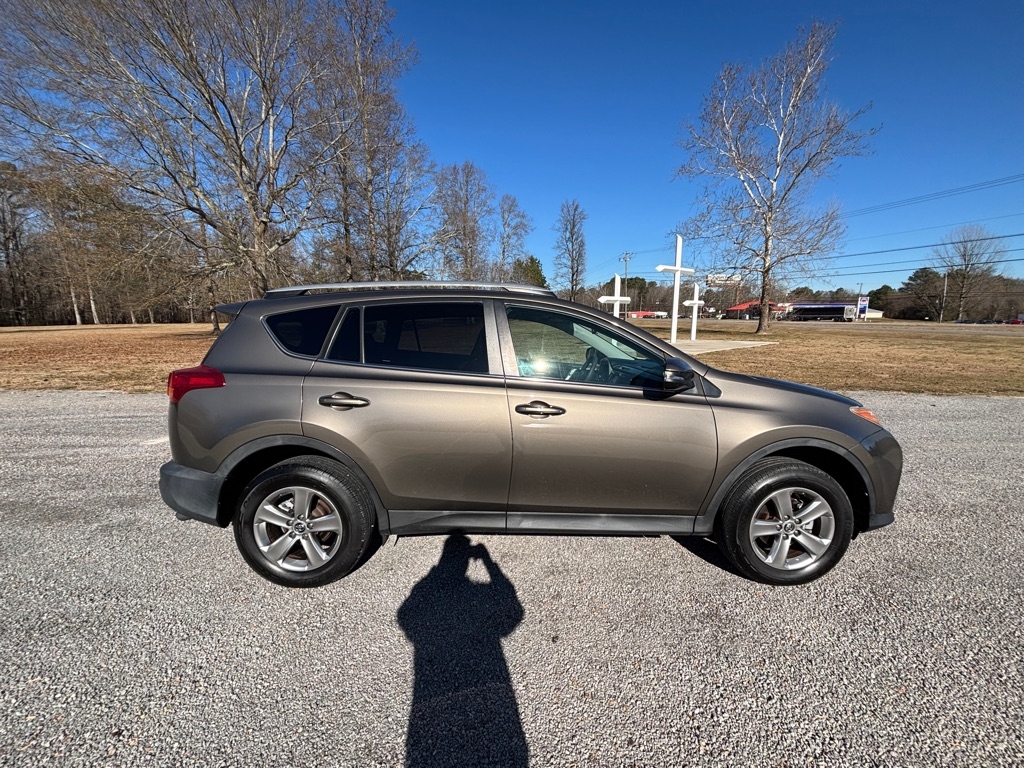 Toyota RAV4 XLE FWD 2015