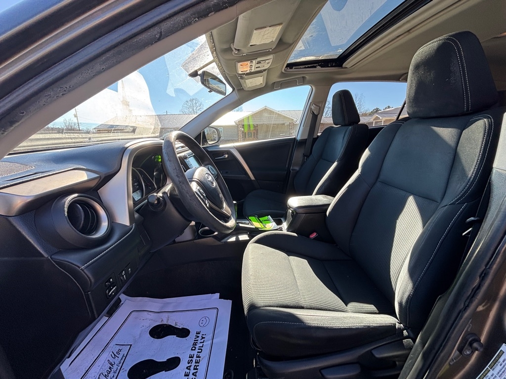 Toyota RAV4 XLE FWD 2015