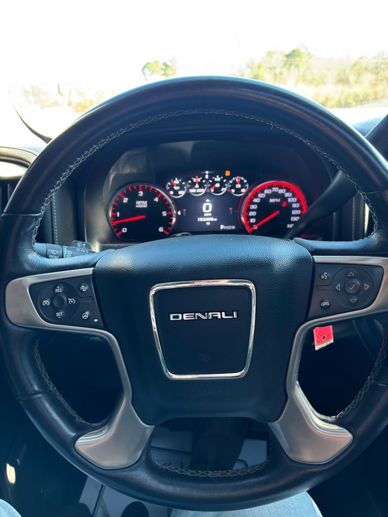 GMC Sierra 1500 Denali Crew Cab Long Box 4WD 2015