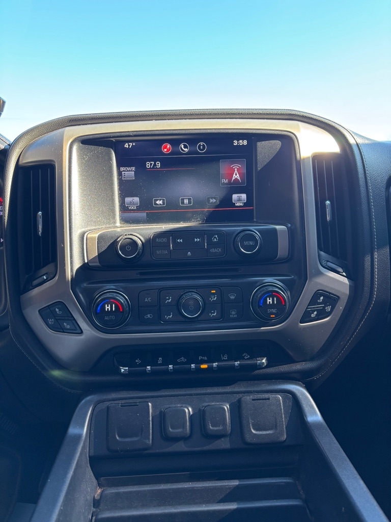 GMC Sierra 1500 Denali Crew Cab Long Box 4WD 2015