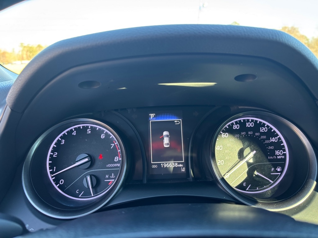 Toyota Camry SE 2021