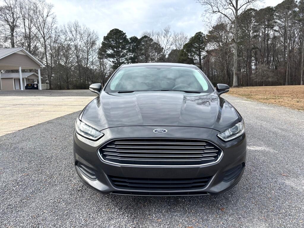 Ford Fusion SE 2016