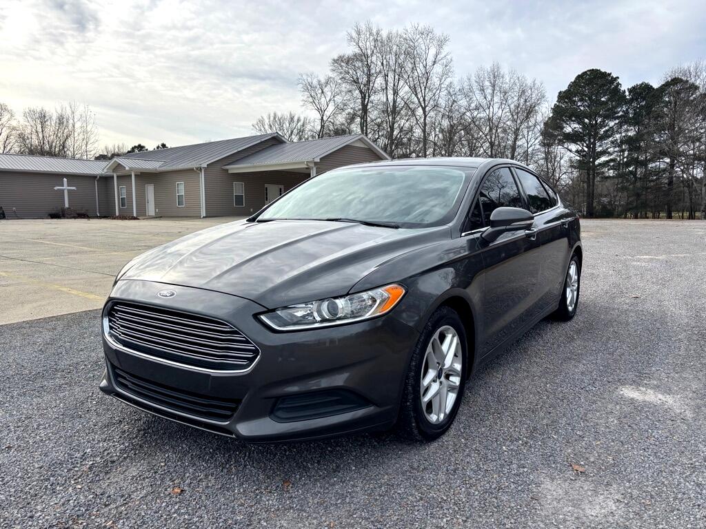 Ford Fusion SE 2016