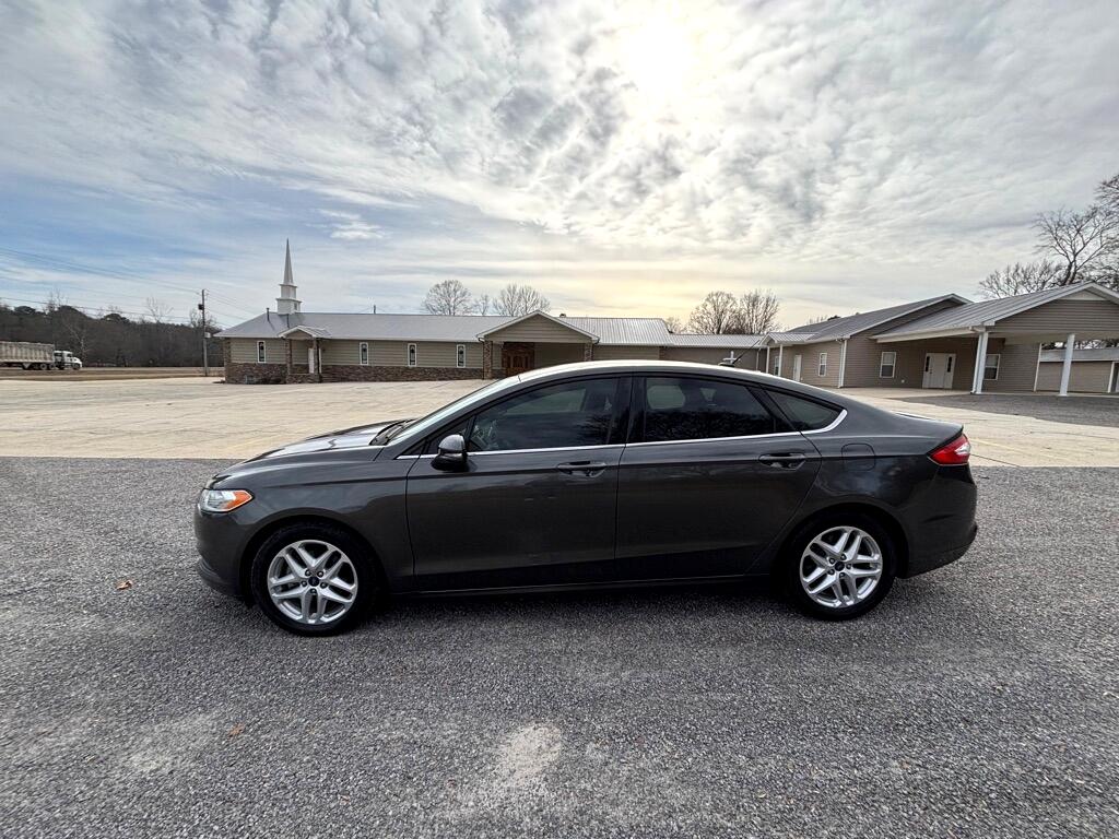 Ford Fusion SE 2016