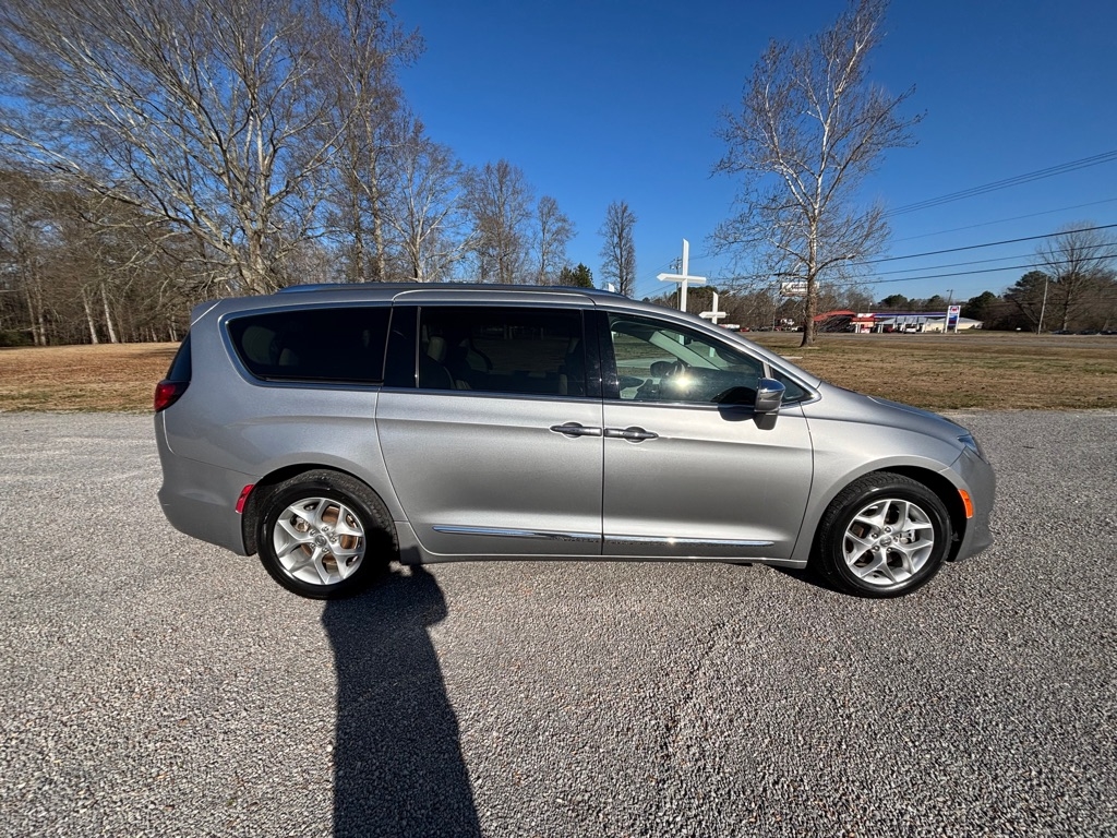 Chrysler Pacifica Limited 2019