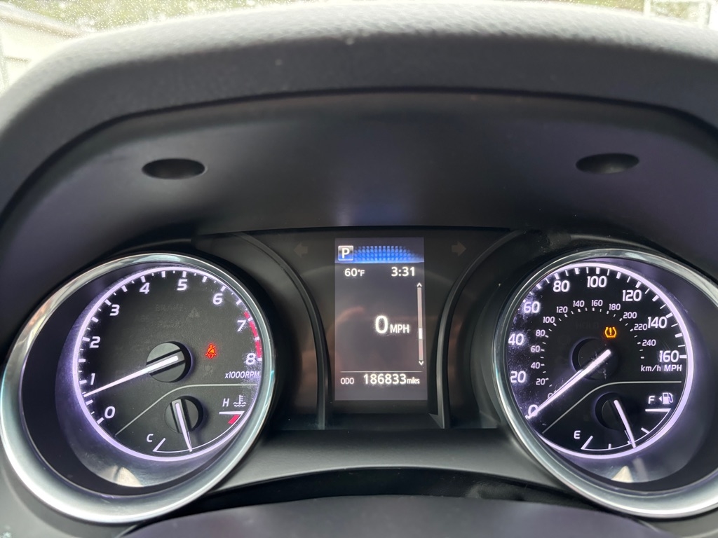 Toyota Camry SE 2019