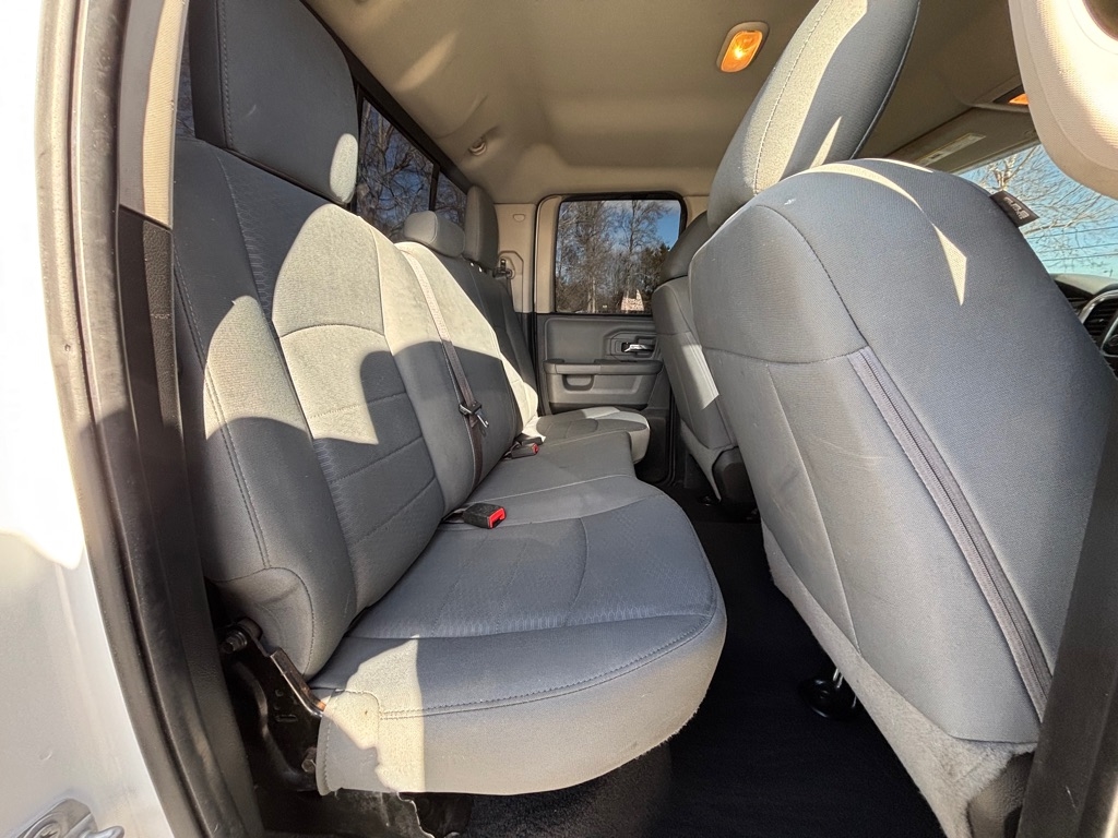 RAM 1500 SLT Quad Cab 4WD 2018