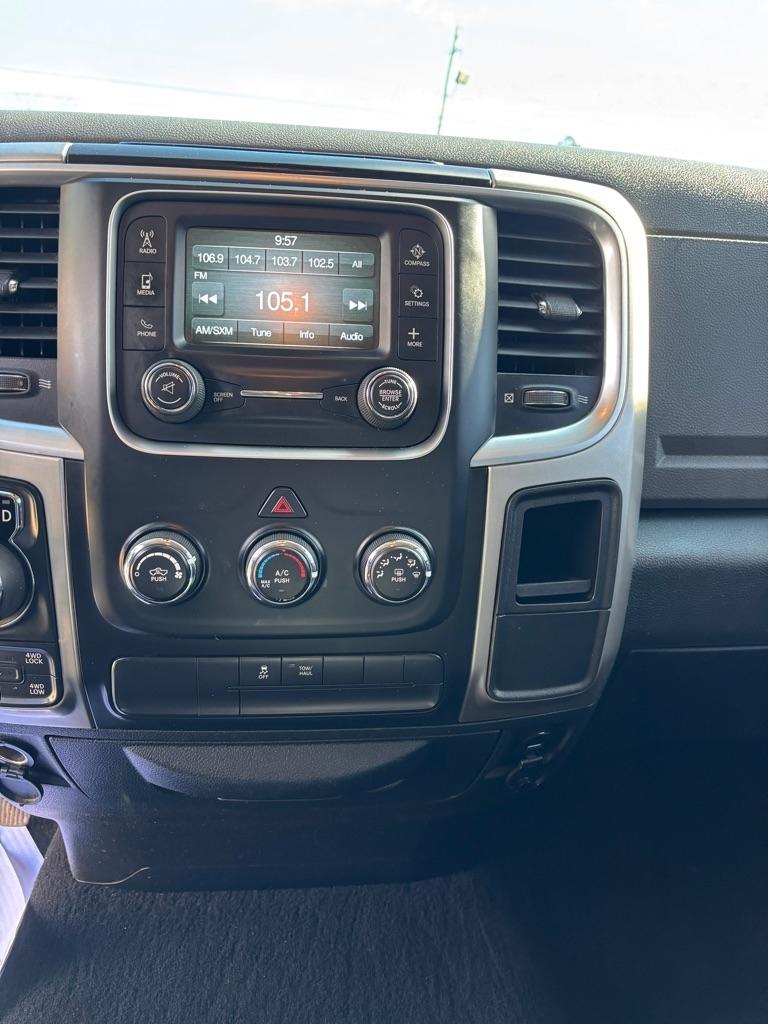 RAM 1500 SLT Quad Cab 4WD 2018