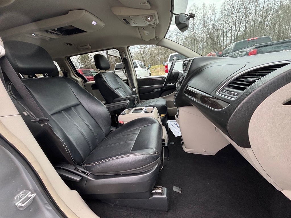 Chrysler Town & Country Touring 2014