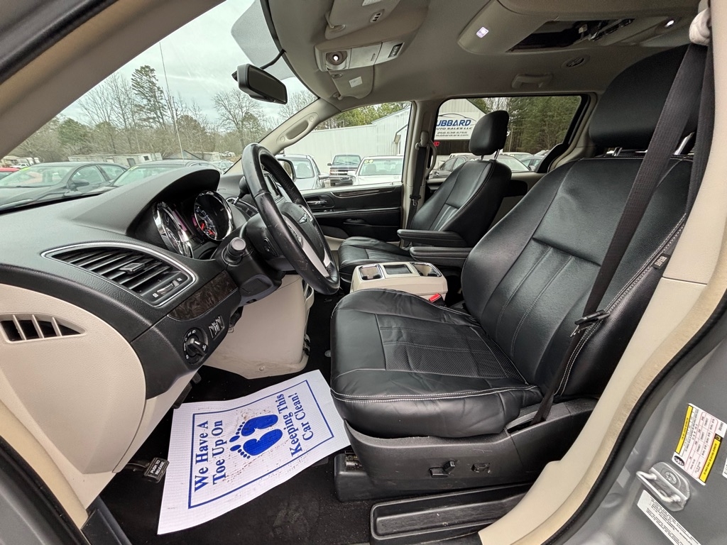 Chrysler Town & Country Touring 2014