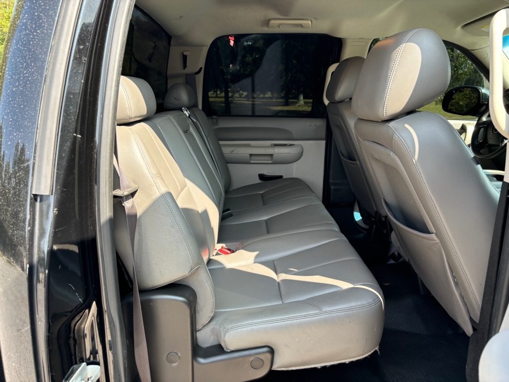 Chevrolet Silverado 1500 Work Truck Crew Cab Short Box 4WD 2012