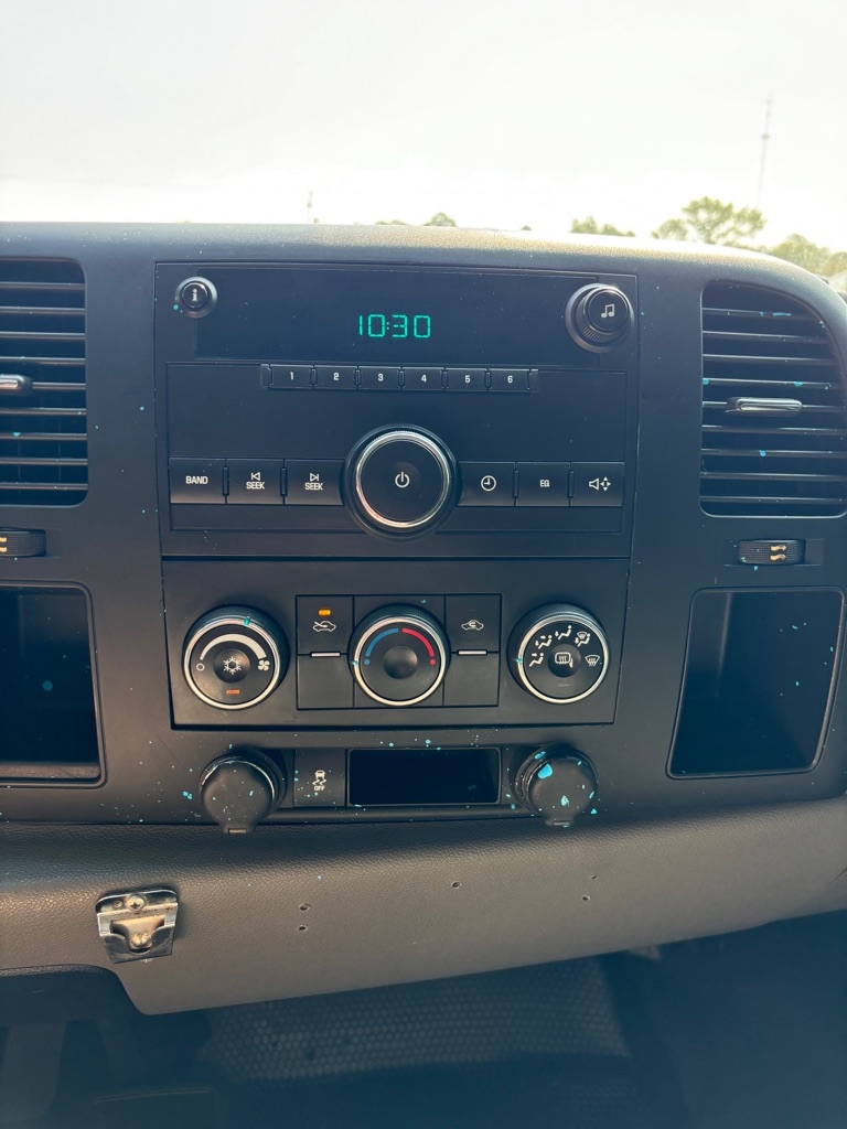 Chevrolet Silverado 1500 Work Truck Crew Cab Short Box 4WD 2012