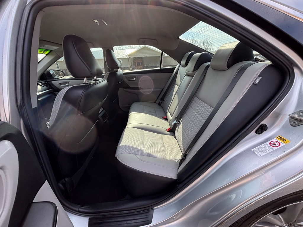 Toyota Camry SE 2015